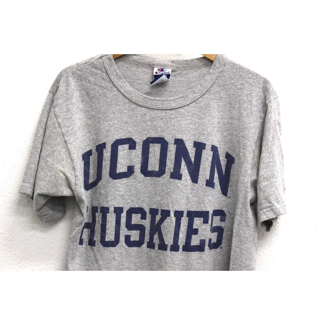 Vintage University of Connecticut Huskies T Shirt Medium