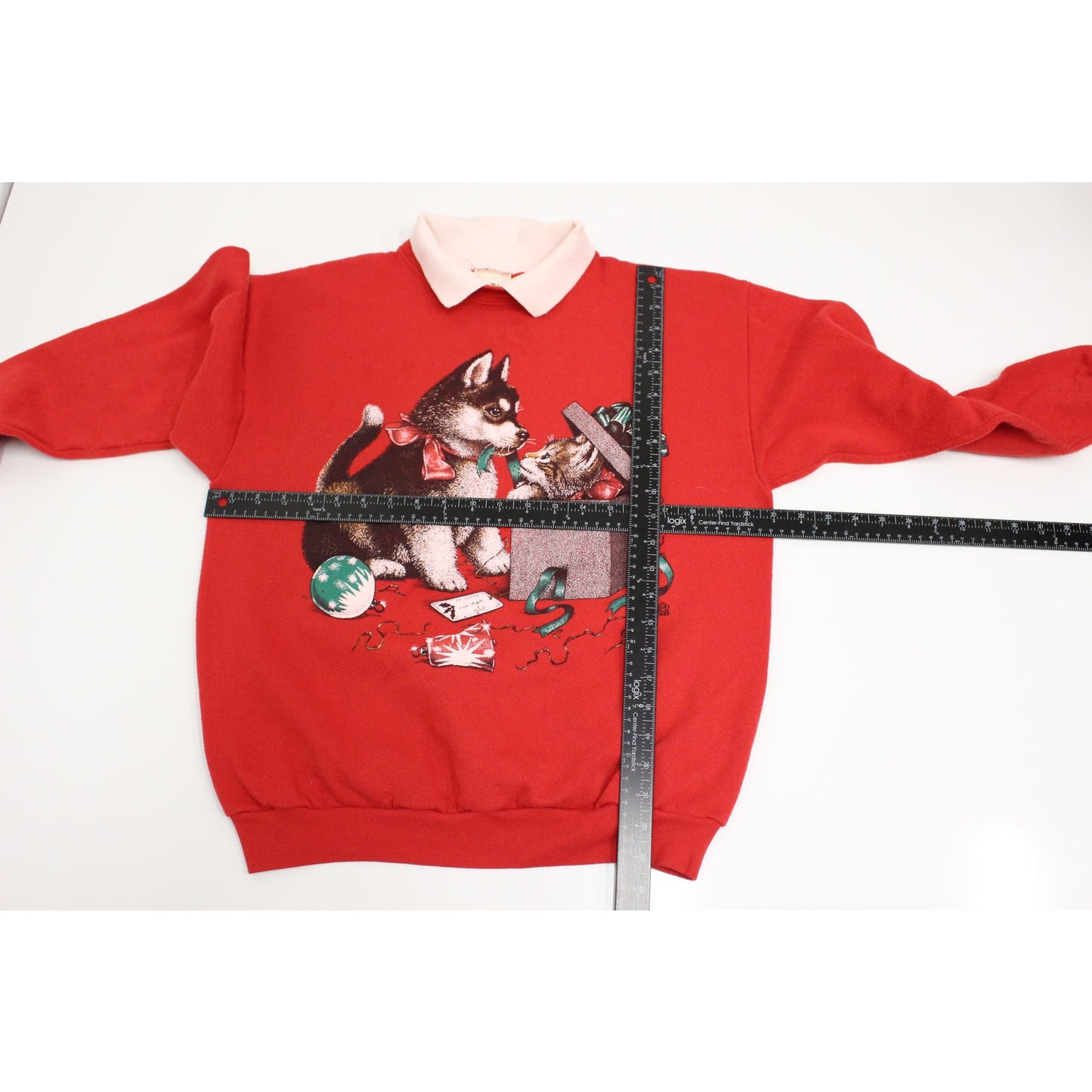 Vintage Puppy Kitten Christmas Gift Collared Sweatshirt Medium