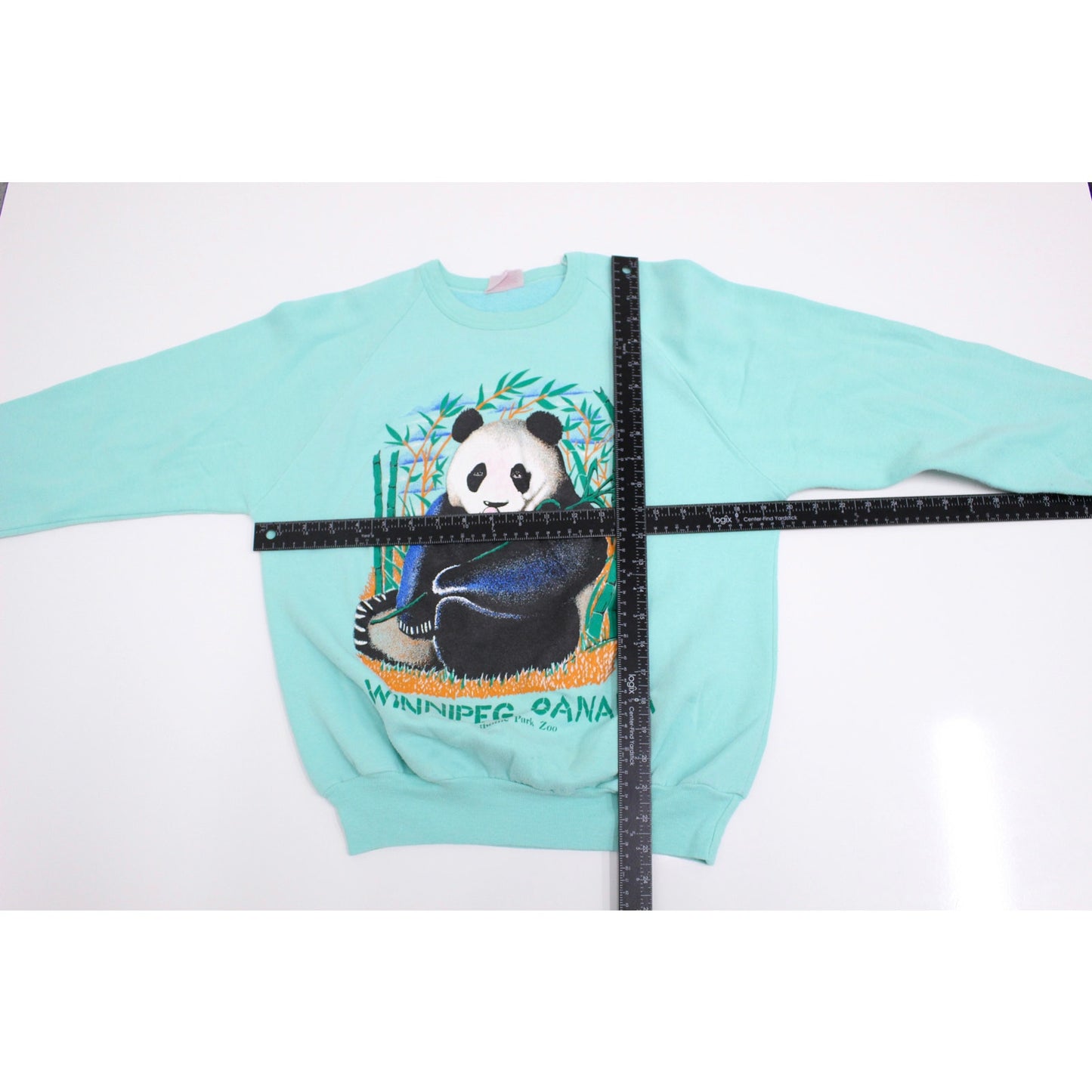 Vintage Winnipeg Canada Panda Sweatshirt Medium