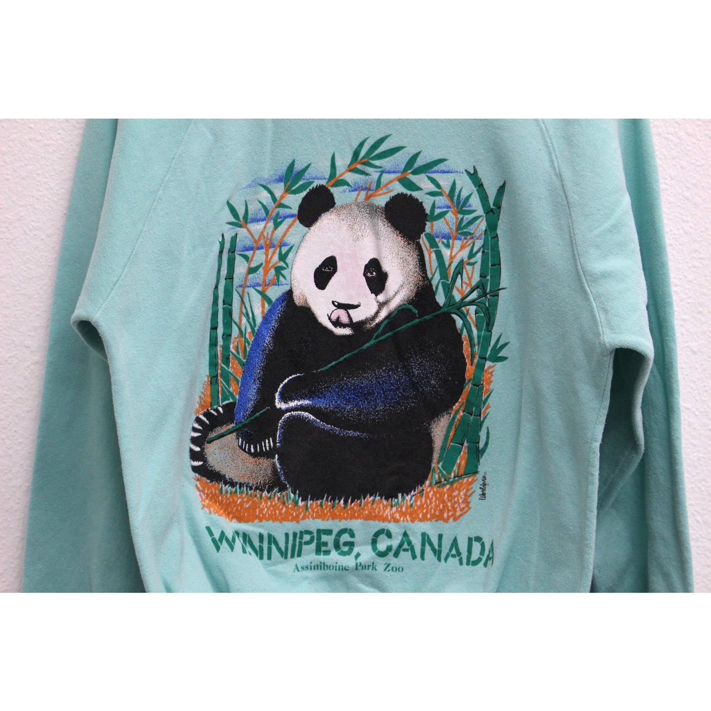 Vintage Winnipeg Canada Panda Sweatshirt Medium