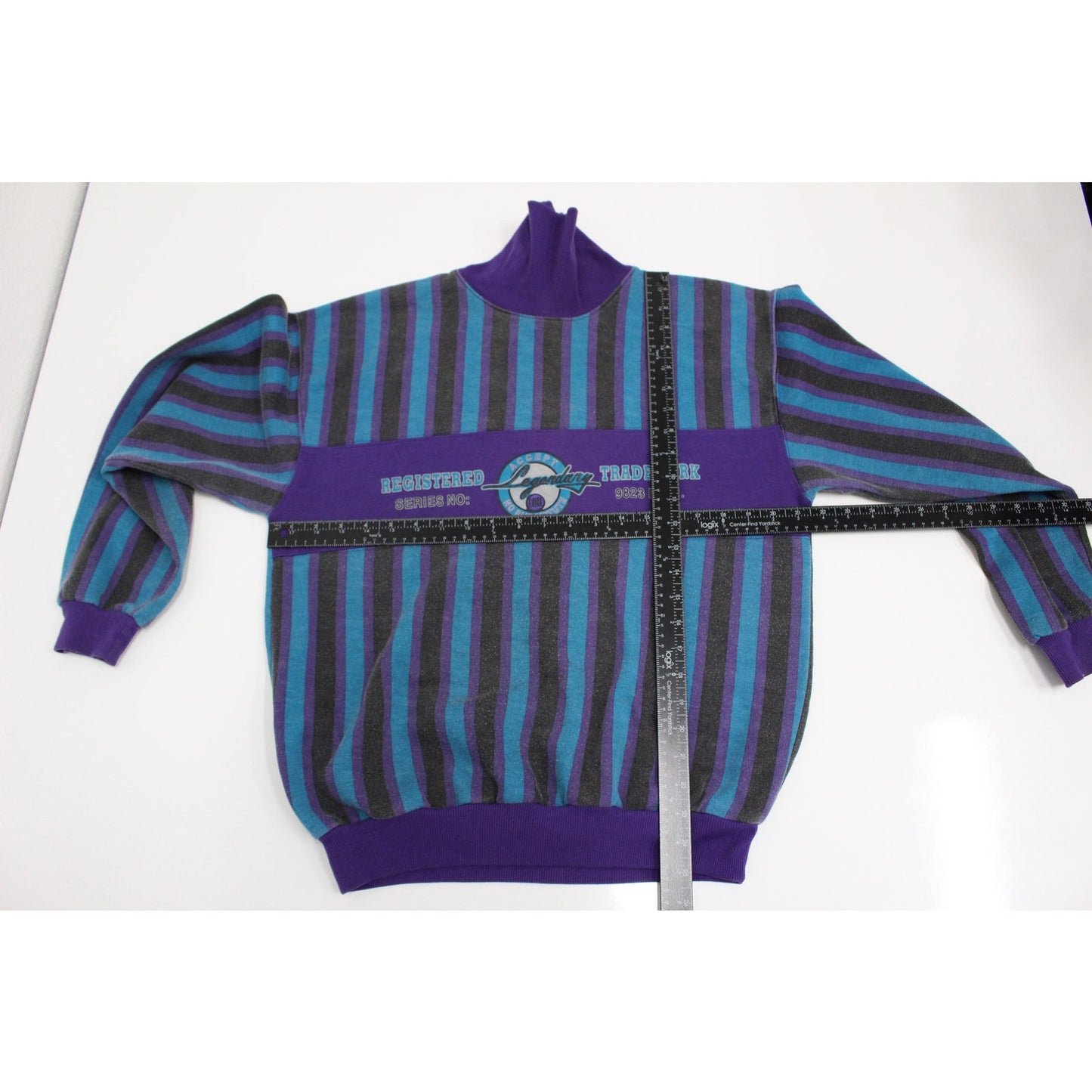 Vintage IOU Fashion Brand Striped Sweatshirt Small