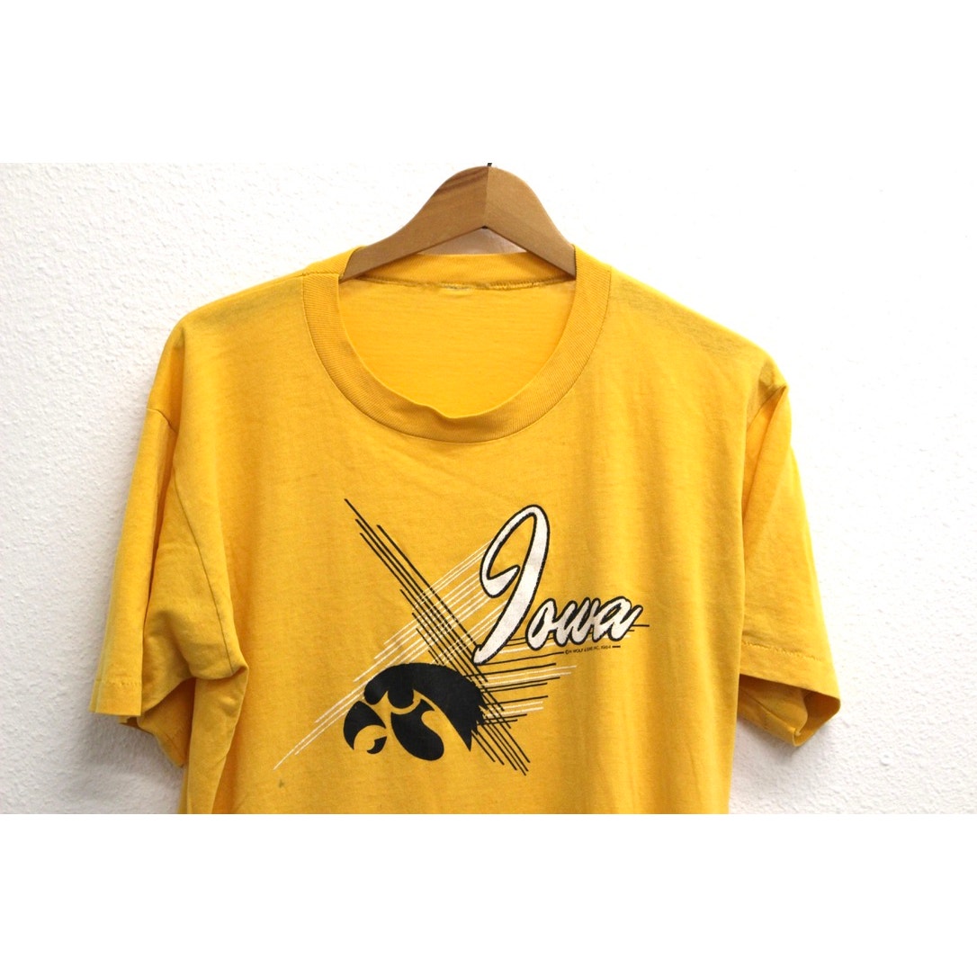 Vintage University of Iowa Hawkeyes T Shirt Large