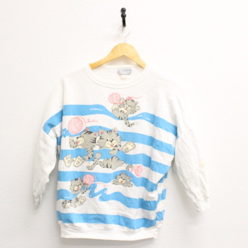 Vintage Kitty Cats Playing with Yarn Sweatshirt Large