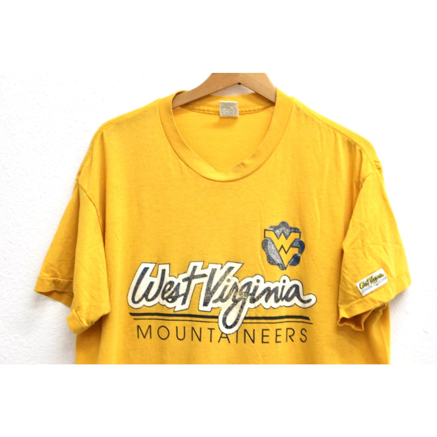 Vintage West Virginia University Mountaineers WVU T Shirt XL