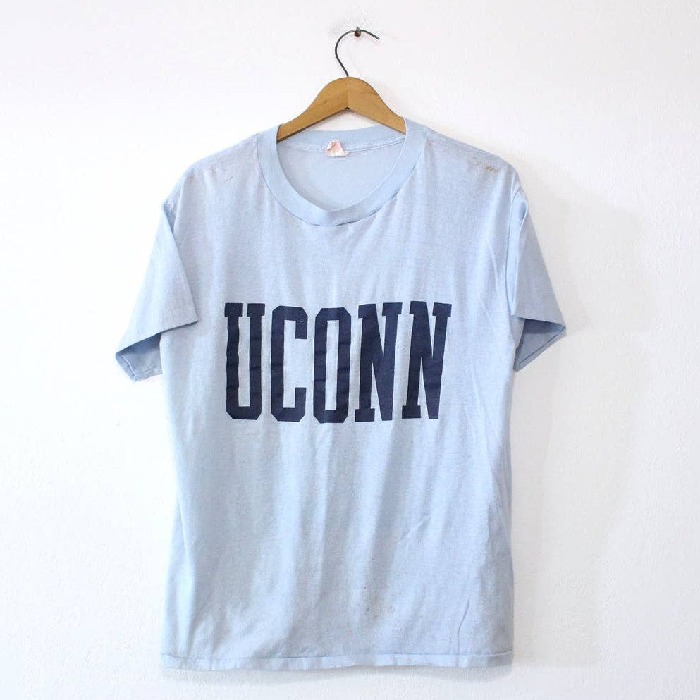 Vintage University of Connecticut Huskies T Shirt XL