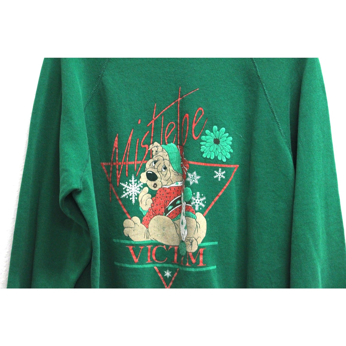 Vintage Mistletoe Victim Christmas Holiday Sweatshirt XL