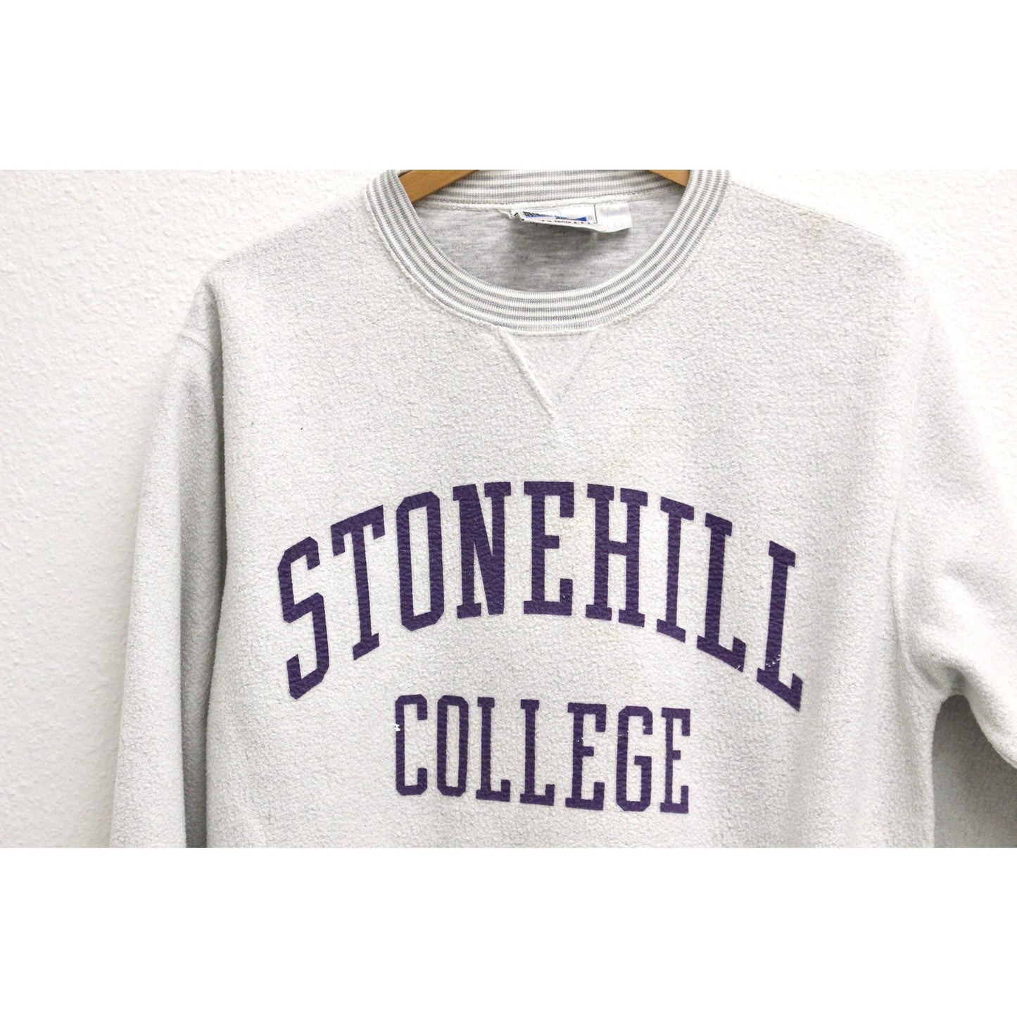 Vintage Stonehill College Skyhawks Sweatshirt Large