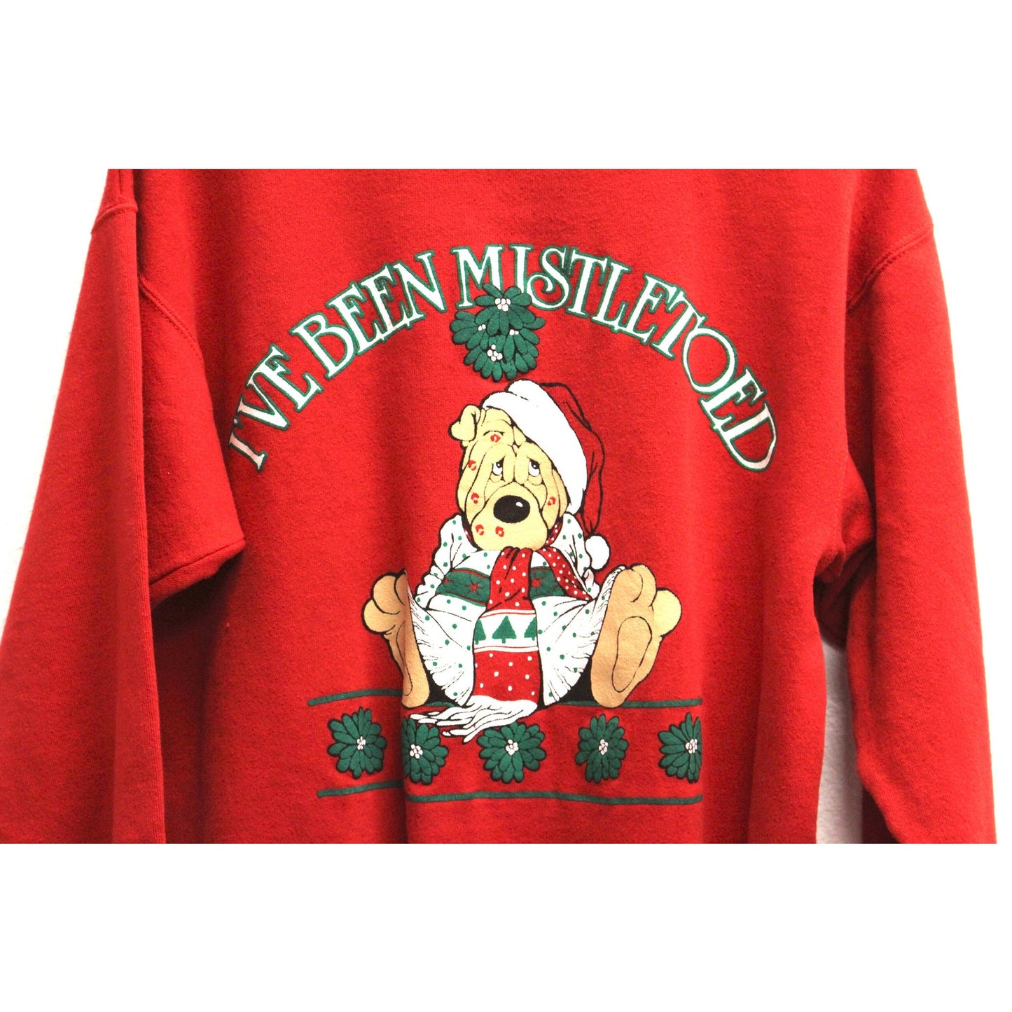 Vintage Mistletoe Victim Christmas Holiday Sweatshirt Medium