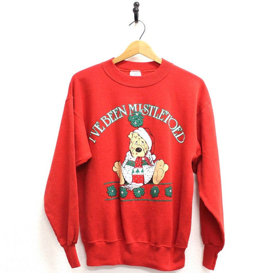 Vintage Mistletoe Victim Christmas Holiday Sweatshirt Medium