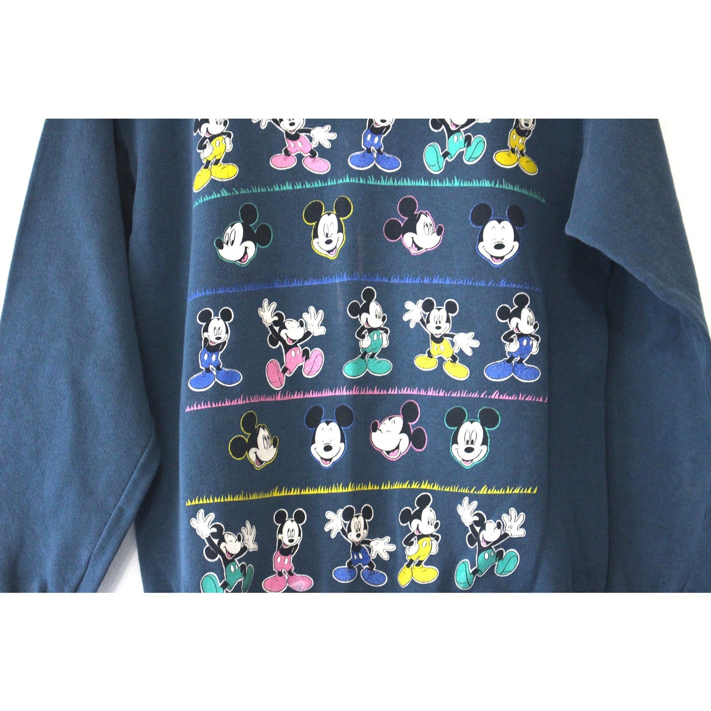 Vintage Walt Disney Mickey Mouse Sweatshirt Small