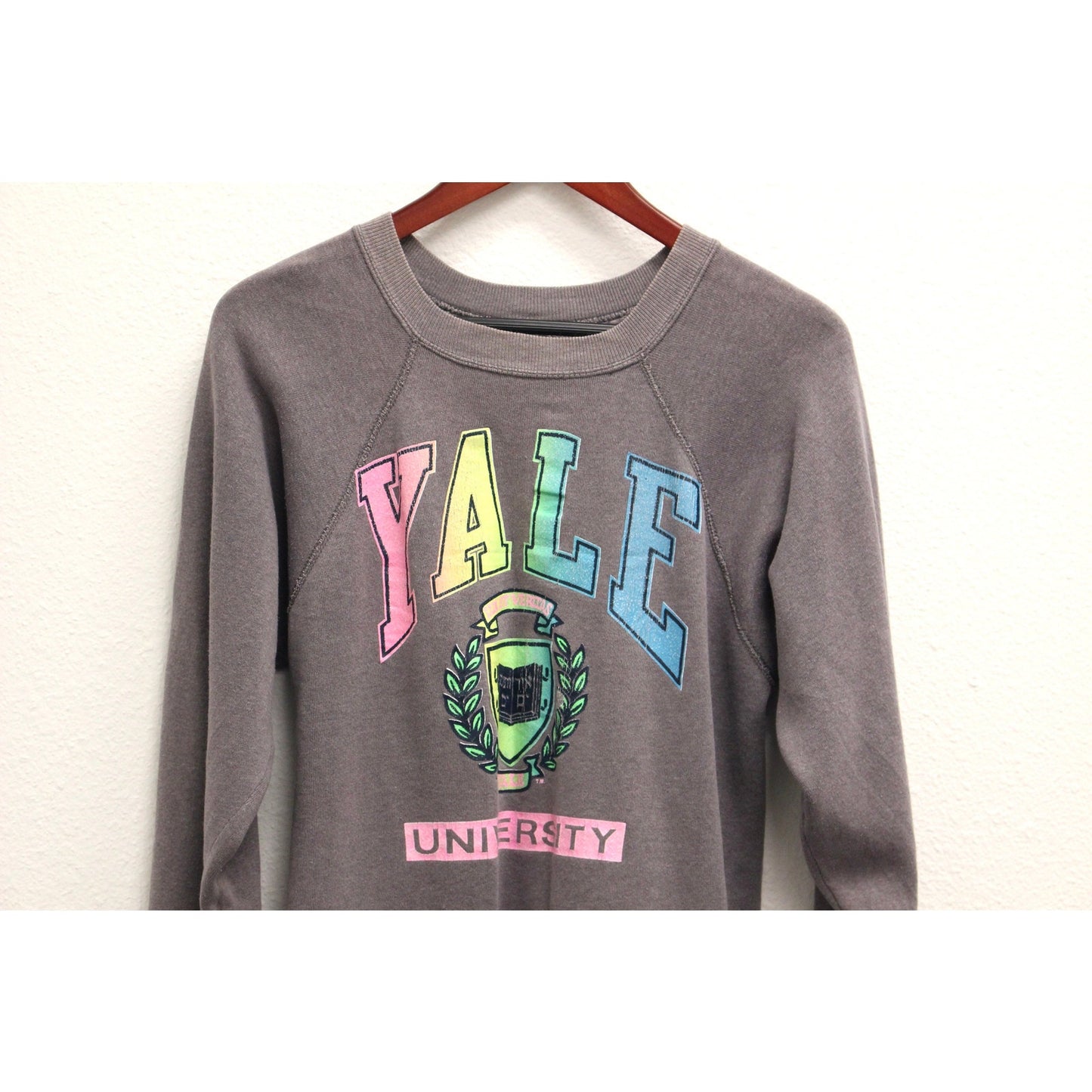 Vintage Yale University Ivy League Sweatshirt Medium