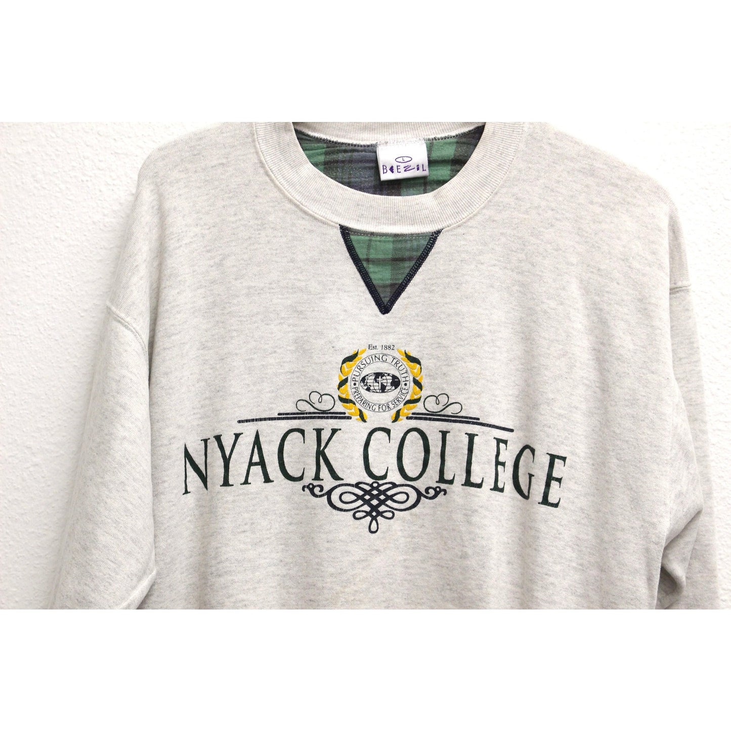 Vintage Nyack College Warriors Sweatshirt Large