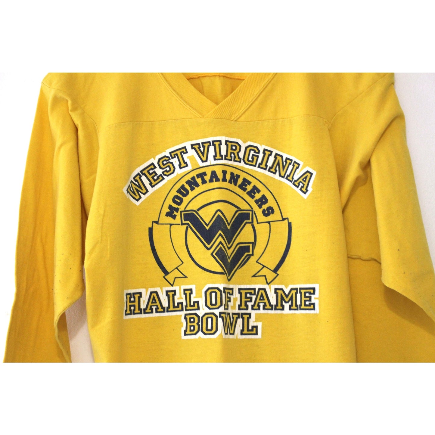 Vintage West Virginia University Mountaineers WVU Hall Of Fame Bowl T Shirt Large