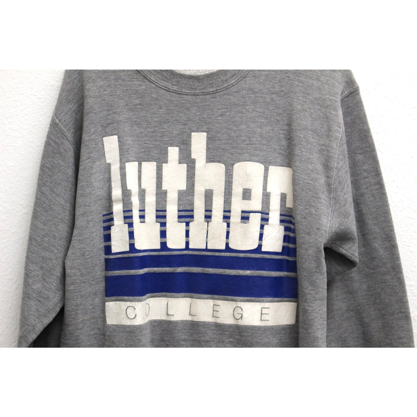 Vintage Luther College Sweatshirt XL