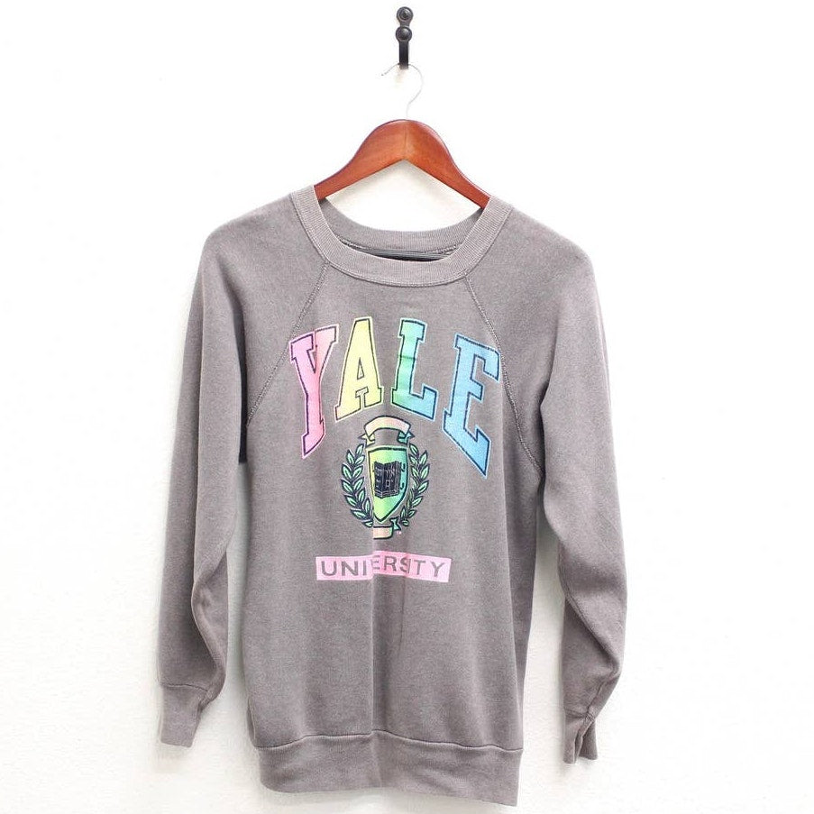 Vintage Yale University Ivy League Sweatshirt Medium