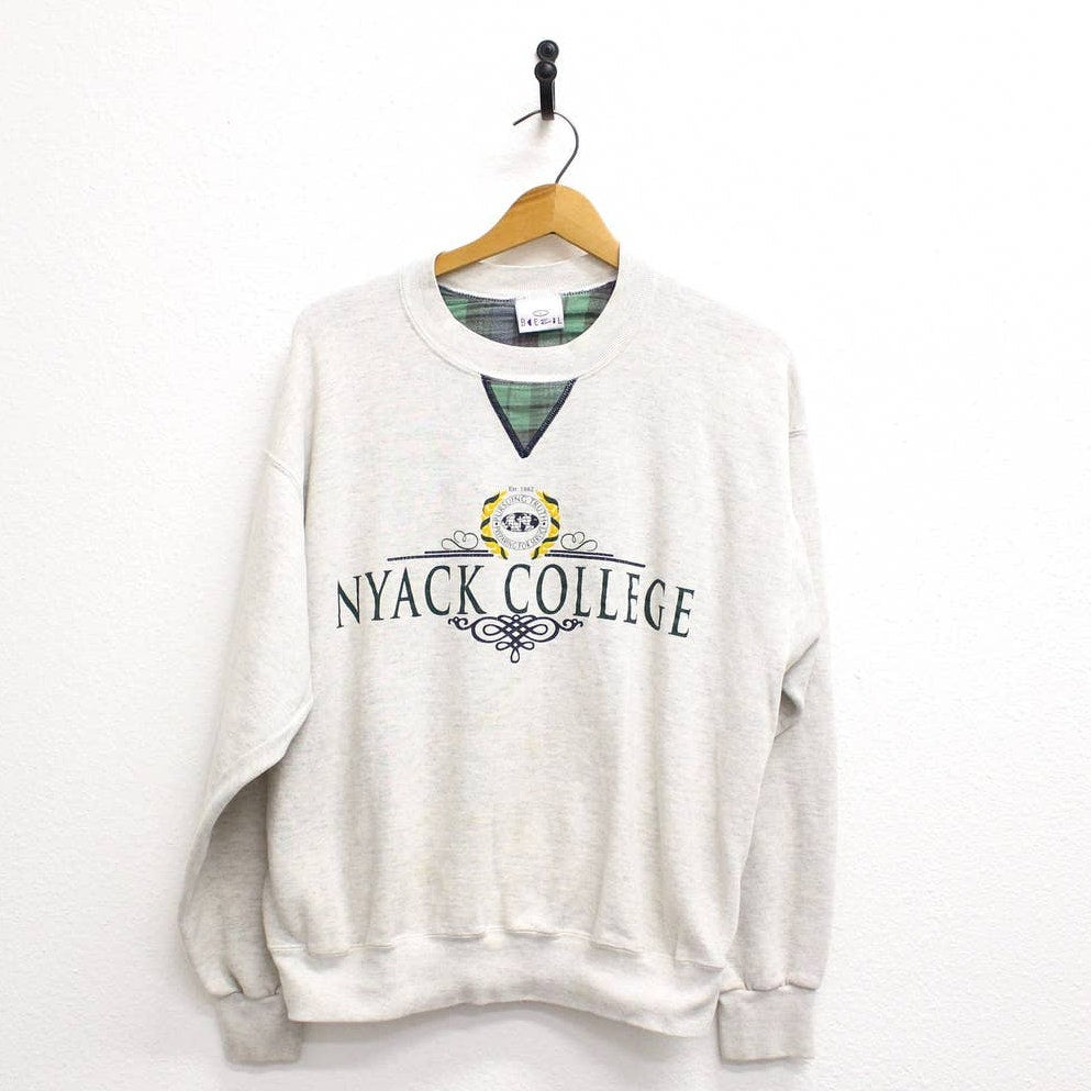 Vintage Nyack College Warriors Sweatshirt Large