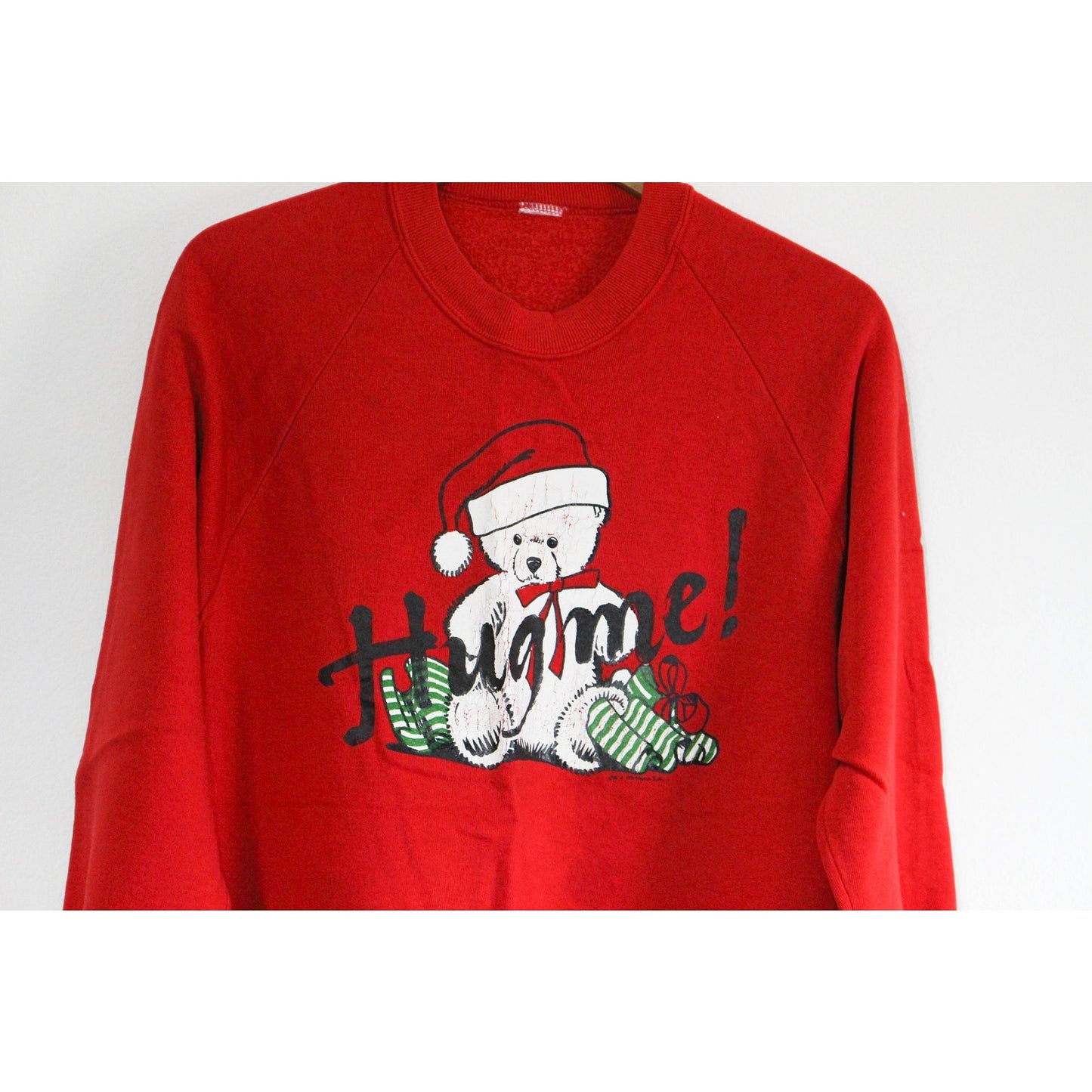 Vintage Santa Teddy Bear Hug Me Christmas Holiday Sweatshirt Medium